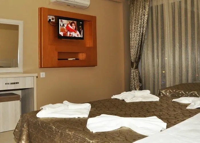 Flora Palm Hotel