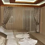 Flora Palm 4* Φετιγιέ
