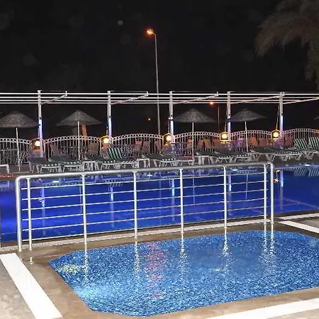 Flora Palm Hotel