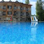Flora Palm 4*