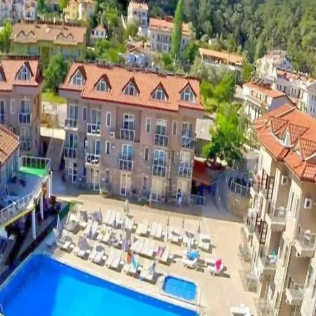 Flora Palm Hotel 4*
