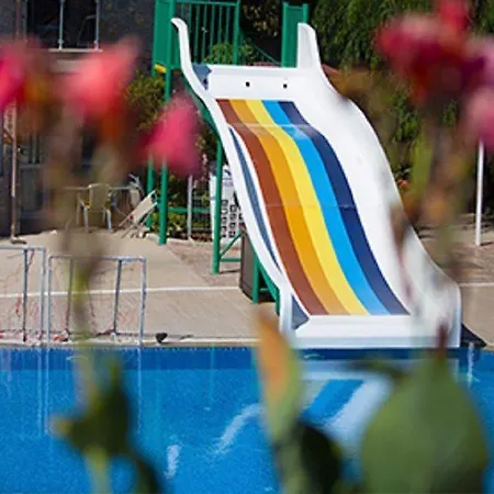 Szálloda Flora Palm