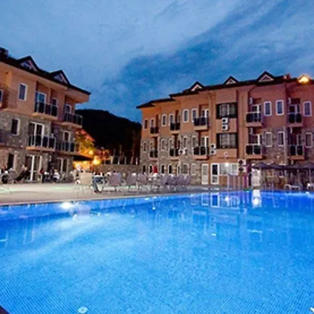 Flora Palm Hotel