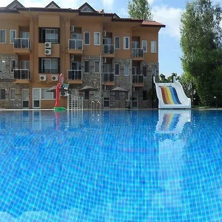 Flora Palm 4*