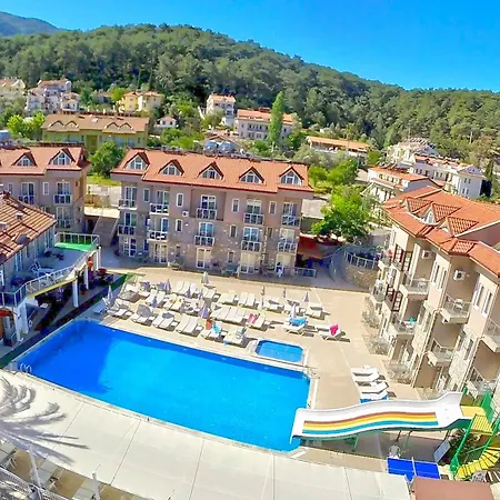 Flora Palm Hotel