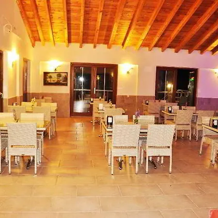 Flora Palm Hotel