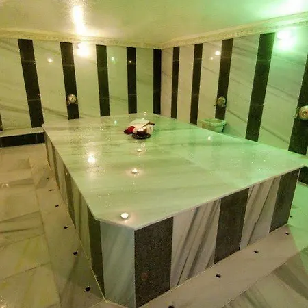 Hotel Flora Palm 4*