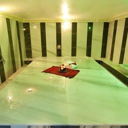 Flora Palm Отель 4*